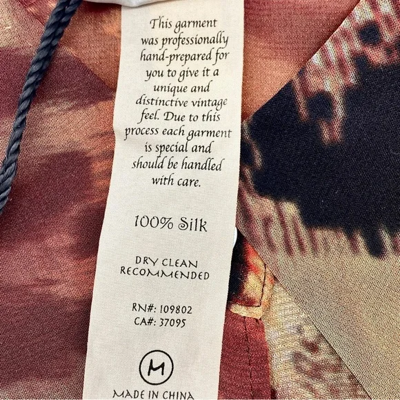 NWT Da-Nang Silk Abstract Print Button Up Blouse, M - Picture 13 of 15